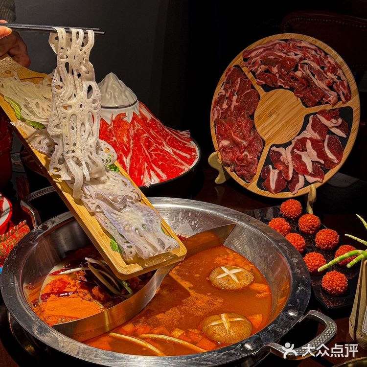 不愧是大上海，开了首家重庆火锅bistro