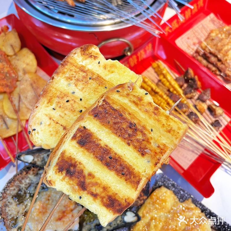 深夜美食撸串儿走起｜必须“大成”烧烤海鲜全攻略。