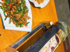 -梁姐啤酒鱼(兴坪古镇店)