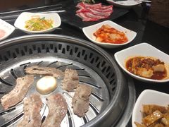 -木槿花韩式炭烤·熟成肉工坊(孙文东路店)