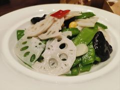 荷塘小炒-唐山宴百姓府邸院落中餐