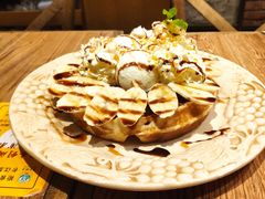 香蕉冰淇淋松饼-玛格萝妮(汇智国际商业中心店)
