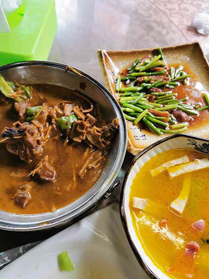 食缘坊"菜比较新鲜空调给力一进门差点冻感冒-大众点评移动版