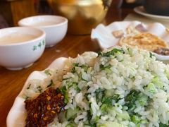 青菜炒饭-顺顺小吃(独克宗古城店)
