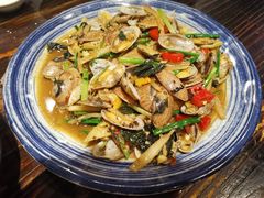 -蚝美人·生蚝海鲜烧烤(茶花园店)