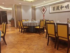 -唔哩赞·崇明私藏菜(建国西路店)
