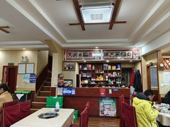 -绿色墨脱石锅城