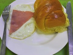 火腿煎蛋-胜利茶餐室