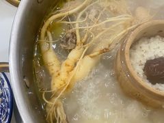 -朴小妹人参鸡汤火锅(长白山万达店)