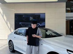 -西安顺宝行宝马4S店(未央店)