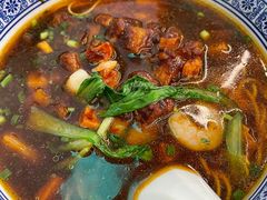 八宝辣酱面-沪西老弄堂面馆(定西路店)