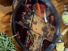 -正南齊北重庆老火锅(光华村直营店)
