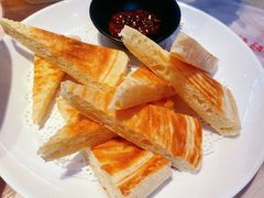 -肥肥虾庄·金牌油焖大虾(汉街SKP店)