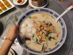 极品鱼头皇-山外山菜馆(玉泉路店)