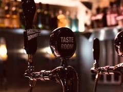 -TASTE ROOM Bar