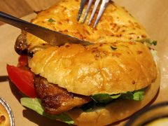 -必胜客(东大桥店)