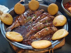 -五谷丰登农家院·地道胶东菜·海鲜烧烤(威海店)