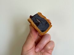 瓜仁细沙月饼-新雅粤菜馆(南京东路店)