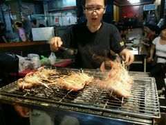 -六合夜市