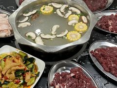 -牛一煲美食(江高店)