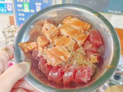 -梁阿婆廿年老牌扣肉糯米饭
