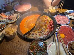 -萍姐火锅·公路夜市(武汉首店)