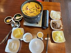 石锅藏香鸡-林芝工布庄园希尔顿酒店-猎味中餐厅