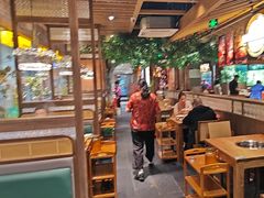 -野山舂·贵州现舂酸汤火锅(鸿通城店)
