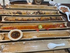 -胡须哥网红竹筒菜