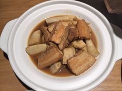 把子肉烧毛芋头-吕氏疙瘩汤·新鲁菜(济南万象城店)