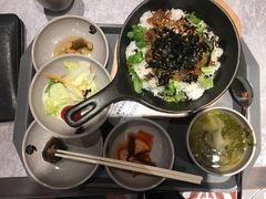 -大食代美食广场(上海中心店)