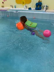 -鱼乐贝贝婴幼儿水育馆(达文路店)