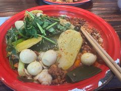 -老街称盘麻辣烫(东方新天地店)