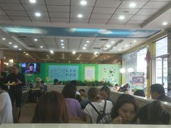 -六和餐饮(东城根店)