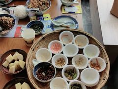 -包整·丝娃娃(一览甲秀楼风景店)