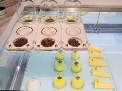 -UNI UNI(环亚凯瑟琳店)