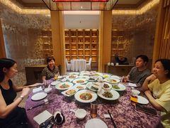 -沁香庭中餐厅·川粤菜(重庆高新假日酒店)