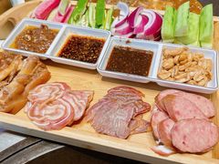 -老何二婶家铁锅炖·东北菜(白石洲店)