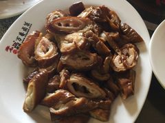 -老鼎万春卤菜(鹭湖宫8区店)