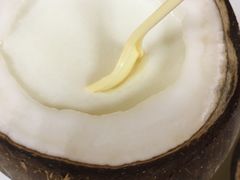 -志龙皇冠吃货椰子铺