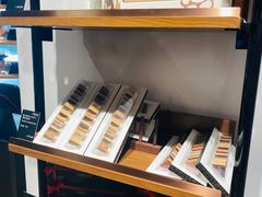 -Laderach 莱德拉(上海环贸iapm店)