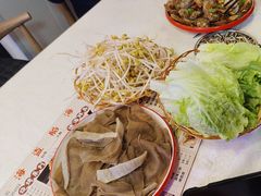 -海盗船. 龙虾烧烤. 酒馆
