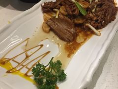 爆炒腰花-闫府私房菜·百年鲁菜(恒隆店)