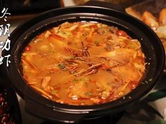 -胡桃里音乐餐厅(陶溪川店)(川湘赣菜·世界百大酒庄直供红酒·音乐表演)