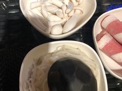 -滇越乘象云南餐厅(豆各庄店)