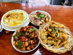 -胡子饮食店