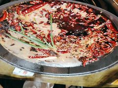 -黄潇洒老火锅(九眼桥宏济巷店)