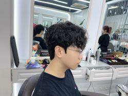 -尤司男士国潮理发馆