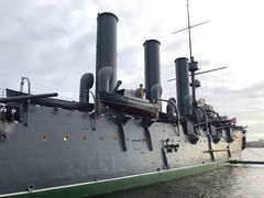 -阿芙乐尔号巡洋舰