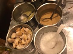 -清真吴记门钉肉饼·喜多利
